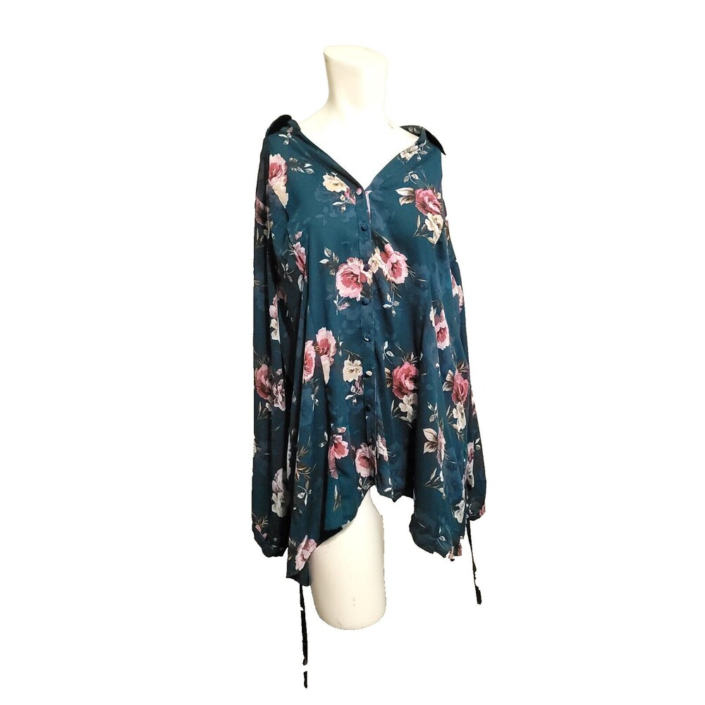 Torrid size 1 Blouse Harper Tunic flower v-neck button hi-low tie lightweight